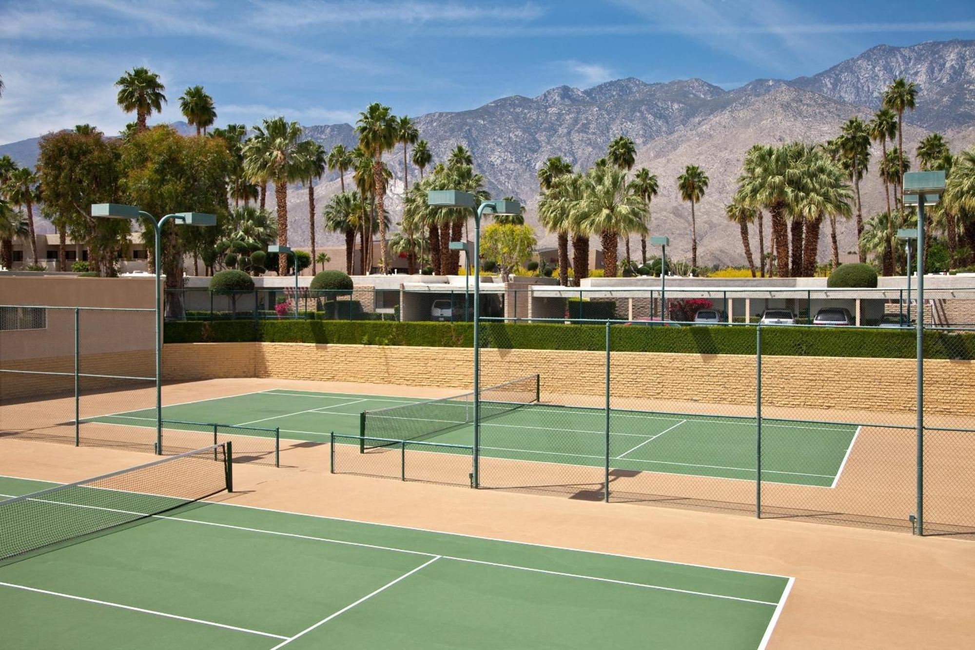Desert Isle Resort بالم سبرينغس المظهر الخارجي الصورة